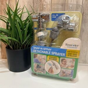 Snap-N-Spray Detachable Sprayer – Chrome